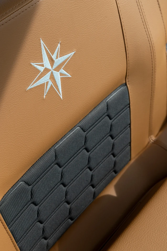 th33_image_details